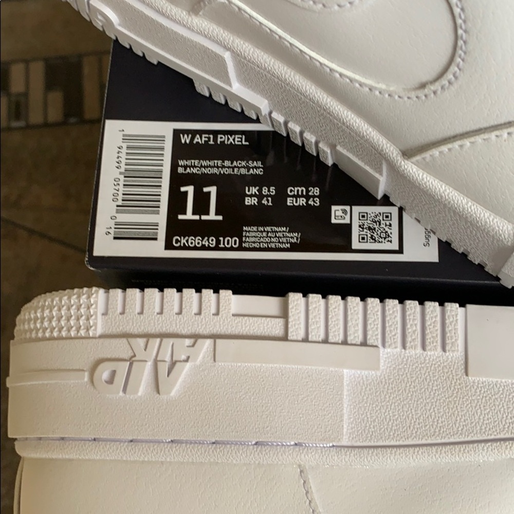 NIKE W AF1 PIXEL WHITE/WHITE-BLACK-SAIL - Picture 12 of 16